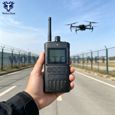Acquistare Rilevatore di droni portatile dotato di batteria ricaricabile integrata e antenna omnidirezionale Allarme automatico al rilevamento di segnali di droni Bande di frequenza personalizzabili fabbricazione online